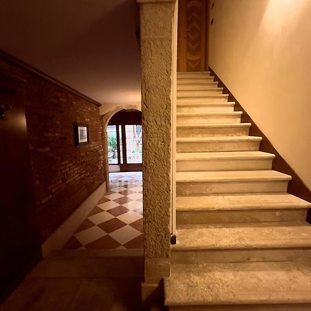 Nama Boutique Residence Venetië Buitenkant foto